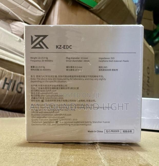 Kz Edc Monitor-grade Dynamic In-earphones · Photo 2