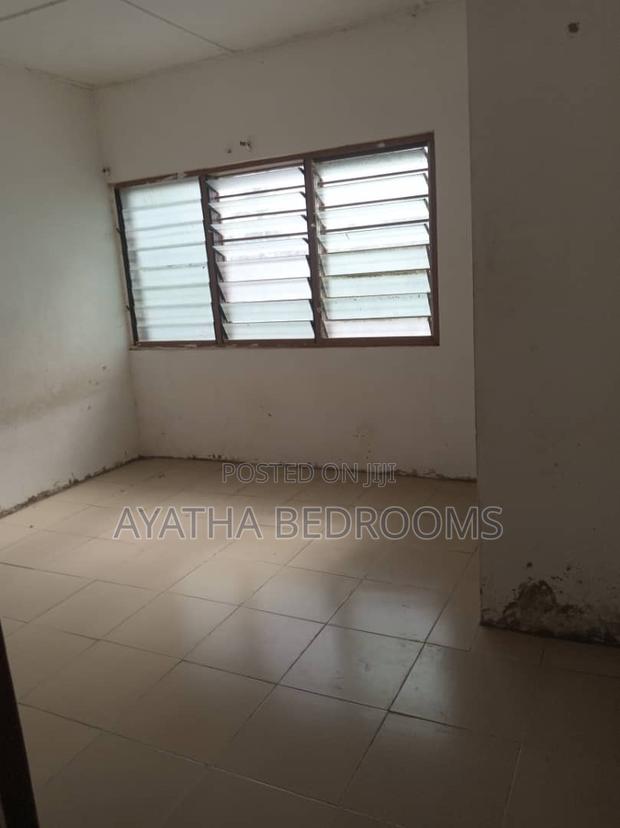 2bdrm Apartment in Modern Properties, New Town for rent · Photo 6