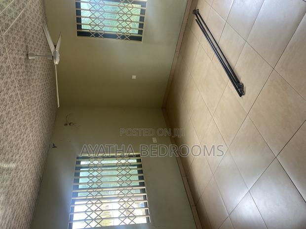 2bdrm Apartment in Modern Properties, New Town for rent · Photo 8
