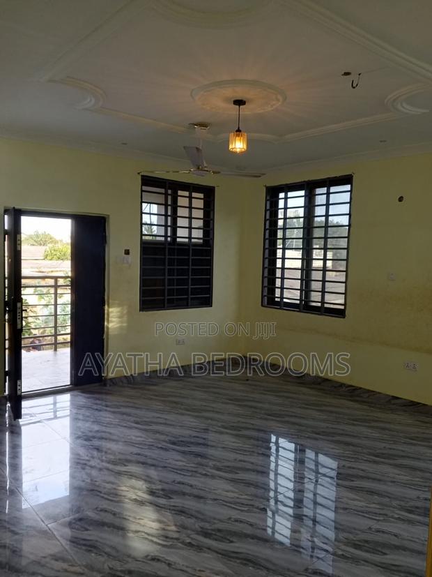 2bdrm Apartment in Modern Properties, New Town for rent · Photo 4