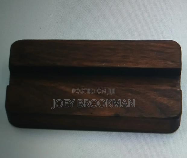 Solid Wood Card Holder Desktop Business · Photo 1