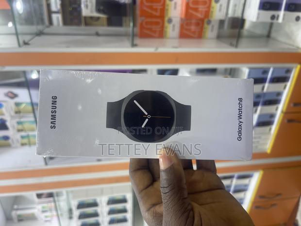 Samsung Galaxy Watch 8 Classic L550 · Photo 1