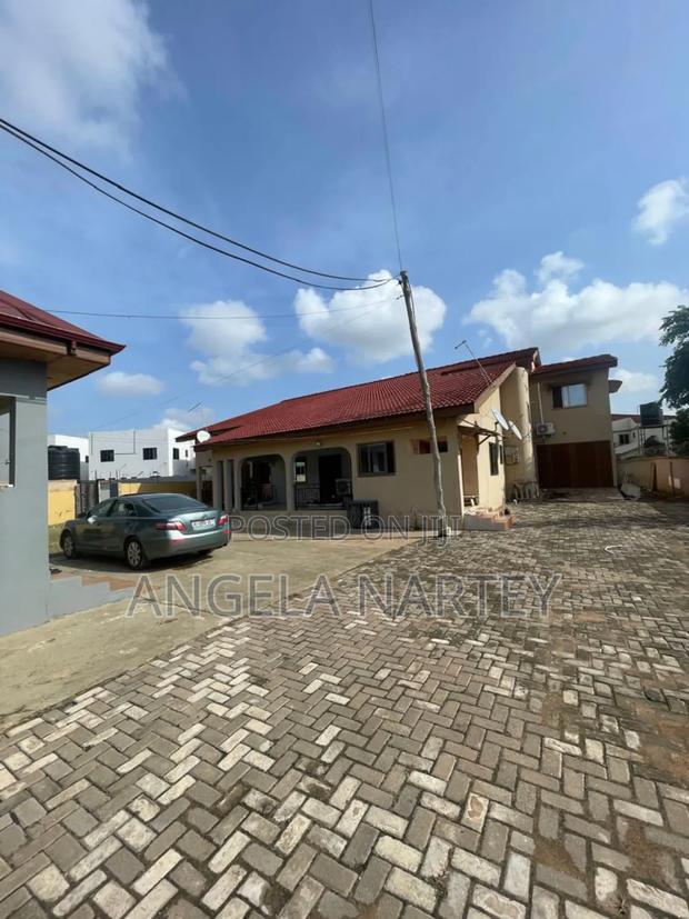 One and Half Plot at HFC Estates Spintex · Photo 3