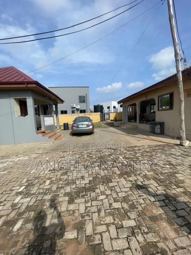 One and Half Plot at HFC Estates Spintex · Photo 4
