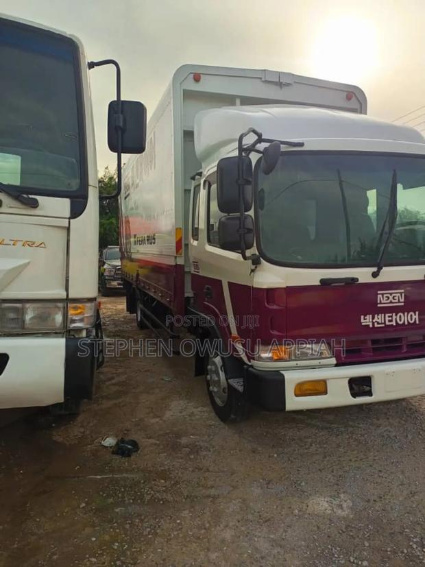 Hyundai 5 Ton Container 20 Filter · Photo 1