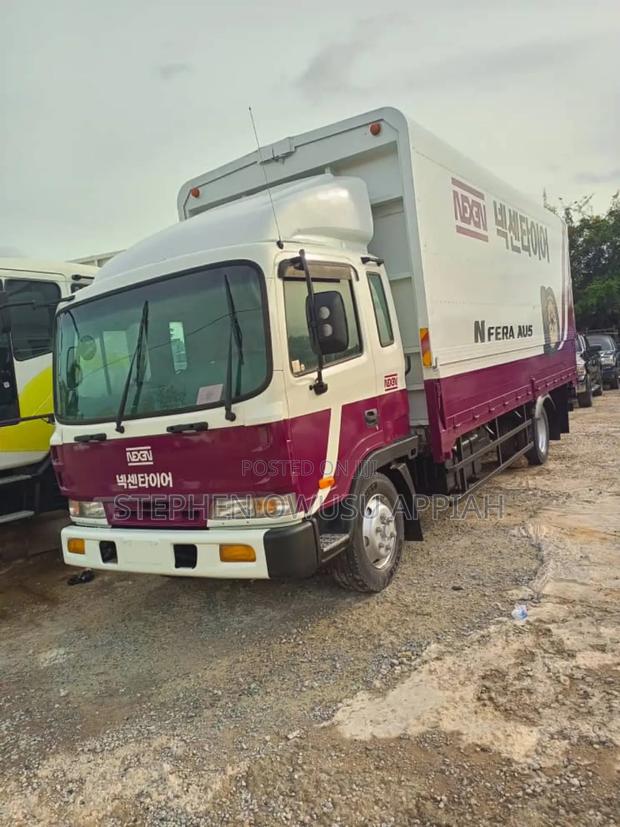 Hyundai 5 Ton Container 20 Filter · Photo 3