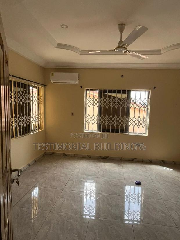 3bdrm Apartment in Testimonial Building, Frafraha for rent · Photo 3