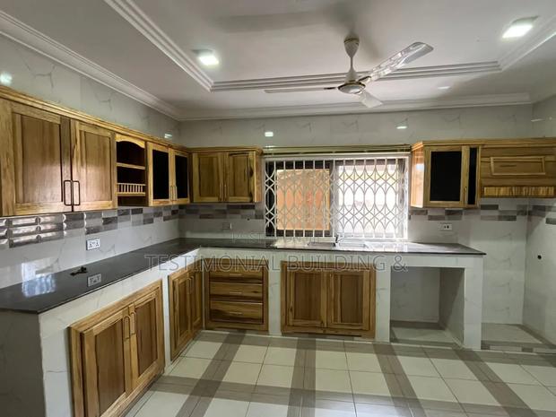 3bdrm Apartment in Testimonial Building, Frafraha for rent · Photo 5