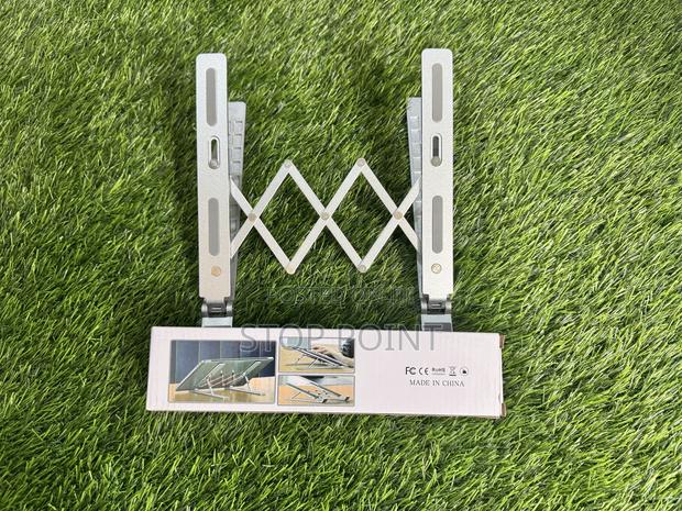 Strong Aluminum Laptop Stand · Photo 3