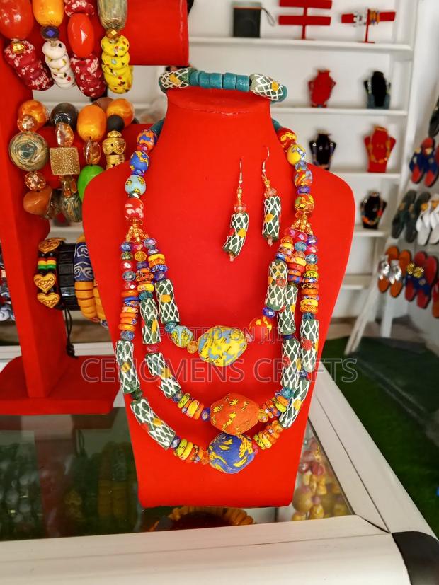 Beautiful Bead Necklace Set · Photo 8