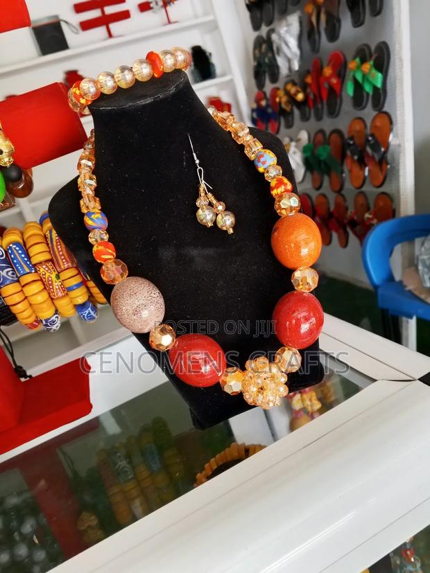 Beautiful Bead Necklace Set · Photo 3