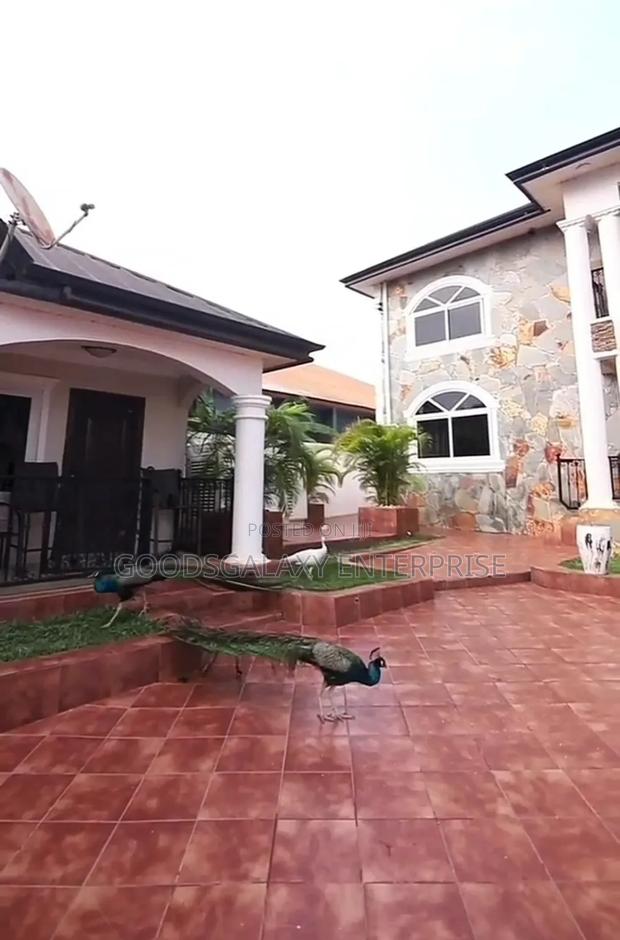 Furnished 4bdrm Mansion in Kumasi Metropolitan for sale · Photo 4