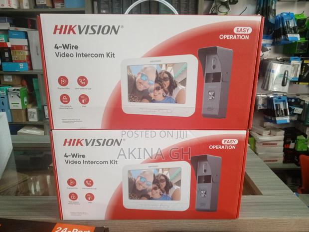 Hikivsion 7-Inch 4 Wire Analog Video Door Intercom Phone Ds-Kis203t · Photo 1