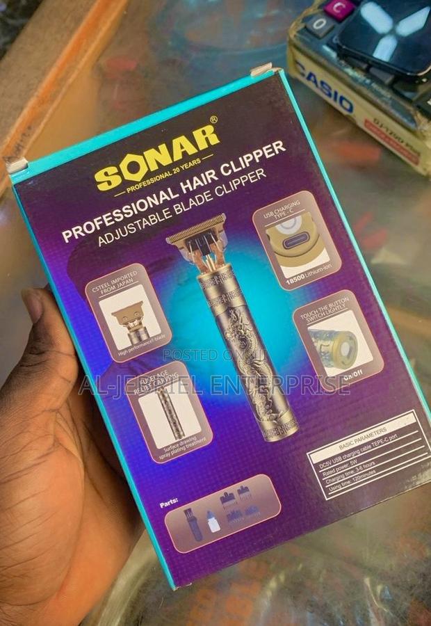 Hair Clipper (Rechargeable) · Photo 1