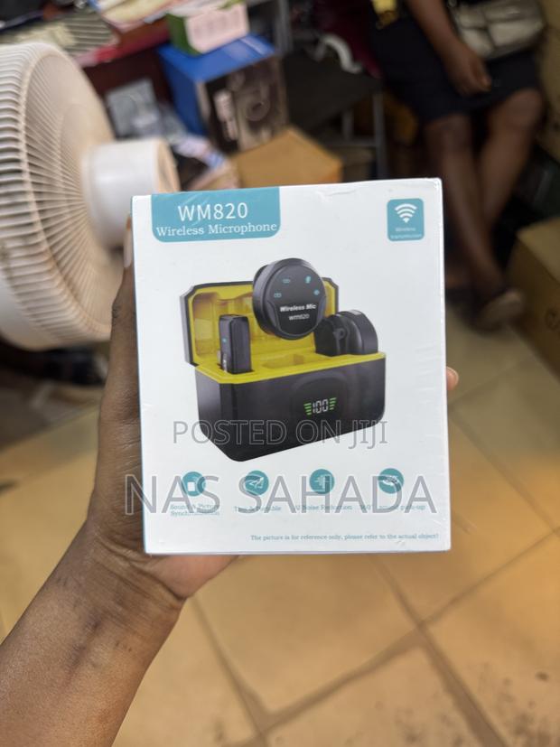 Wireless Microphone Wm820 · Photo 1
