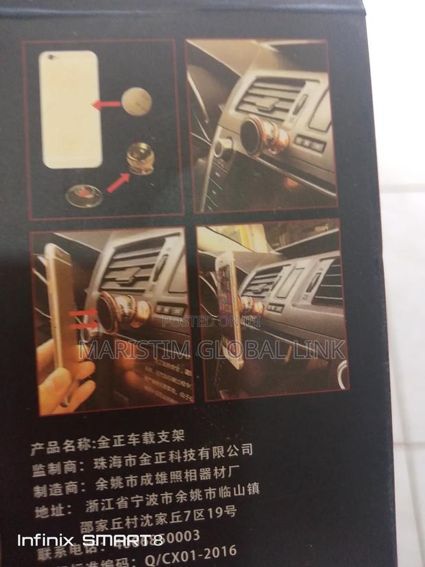 Magnetic Car Holder /Bracket · Photo 6