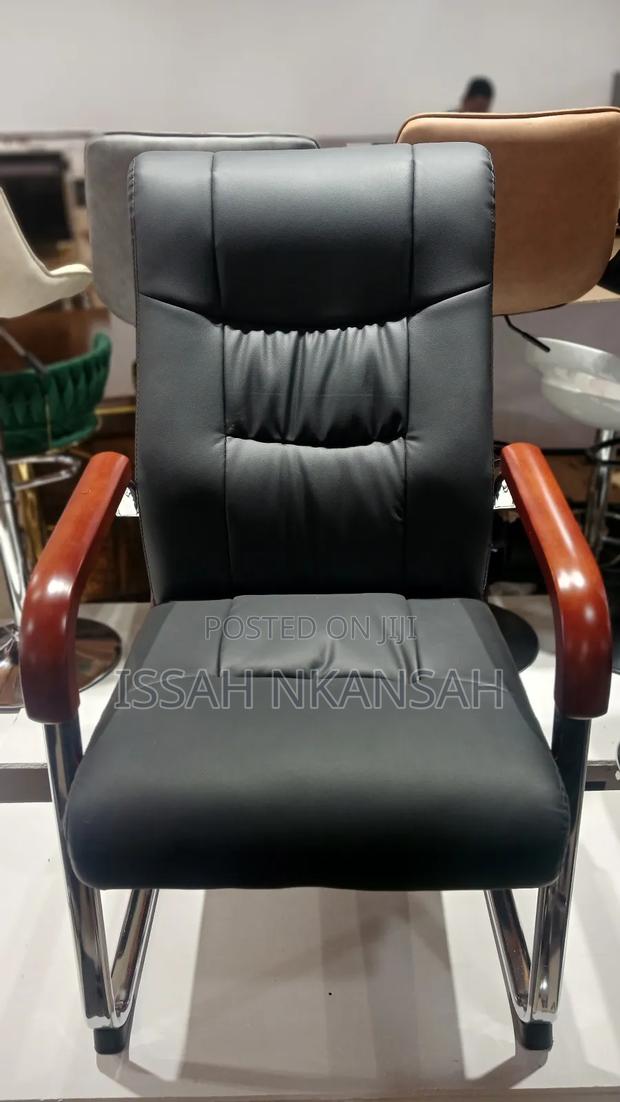 Office Chair · Photo 3