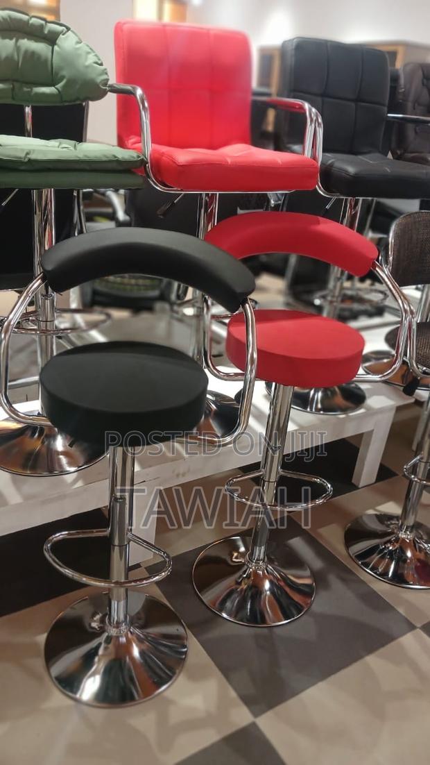 Saloon Chairs Available for Sale · Photo 1
