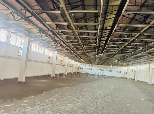 Accra Central 1300 Square Meters Warehouse for Rent · Photo 2