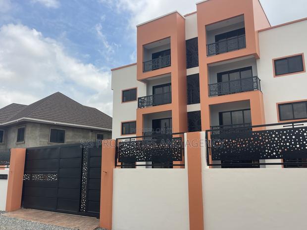 2bdrm Apartment in Lashibi, Sakumono for rent · Photo 3
