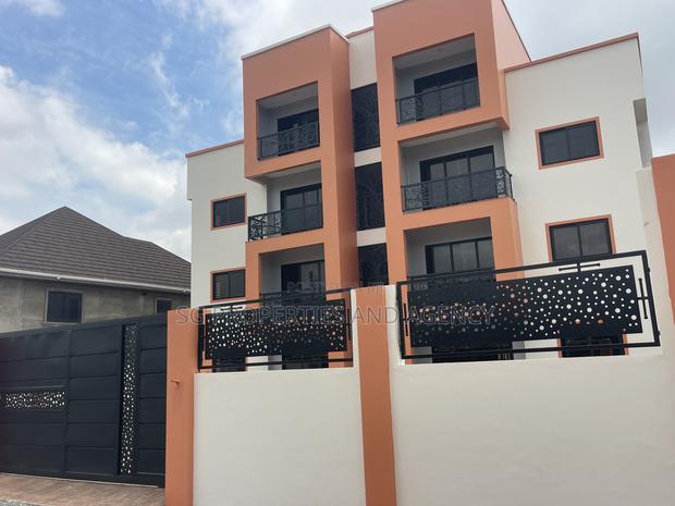 2bdrm Apartment in Lashibi, Sakumono for rent · Photo 1