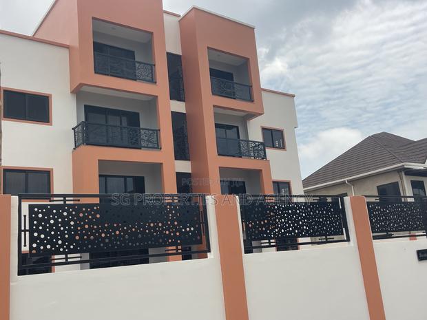 2bdrm Apartment in Lashibi, Sakumono for rent · Photo 7
