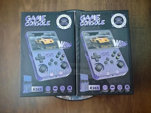 R36s Retro Handheld Game Console · Photo 1