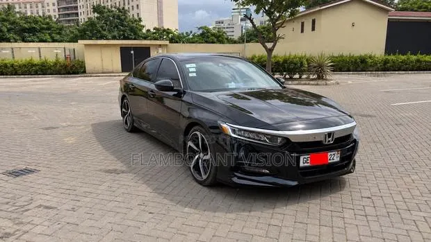 Honda Accord Sport (1.5L 4cyl Turbo CVT) 2019 Black · Photo 1