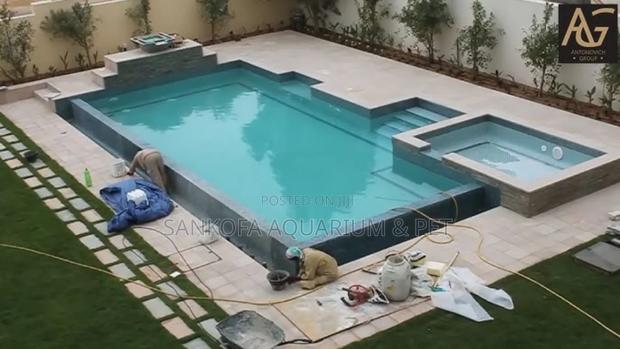 Construction of Classic Customized Swimming Pool · Photo 2
