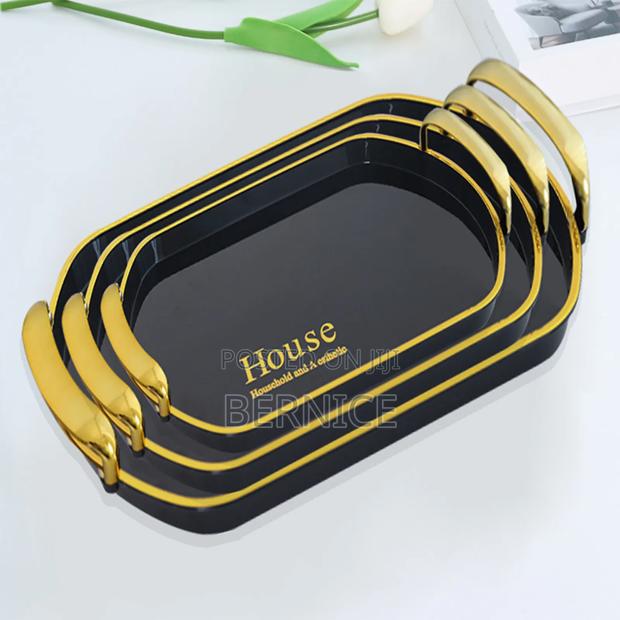 Elegant Multi-purpose Serving Tray · Photo 4