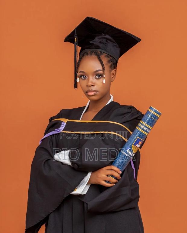 Graduation Photoshoot · Photo 3