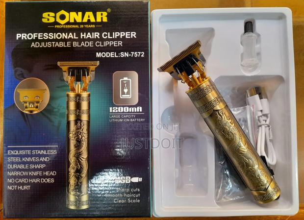 Skin Level Cutting Clipper. · Photo 1