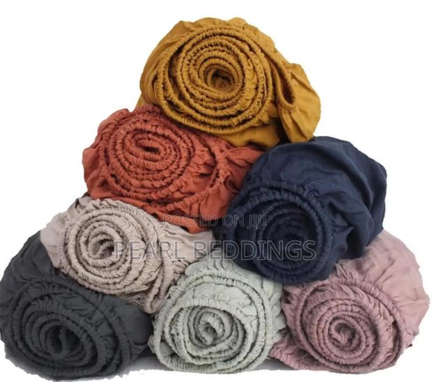Breathable Luxurious Pure 100% Cotton 1 Fitted Sheet With 2 Pillowcase · Photo 1