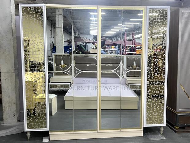 Quality Foreign Bedroom Set · Photo 5
