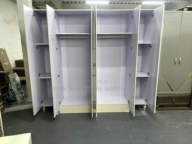 Quality Foreign Bedroom Set · Photo 4