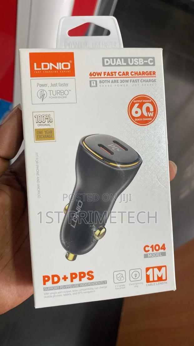 Ldnio 30w Dual Type-C Car Charger · Photo 2