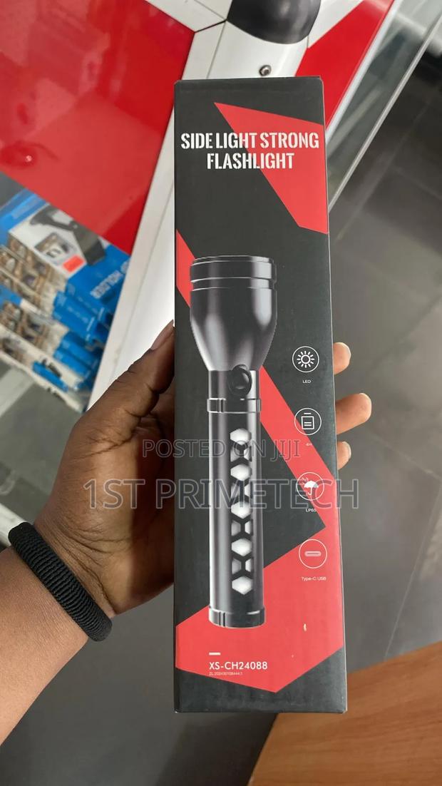 Rechargeable Flashlight · Photo 2