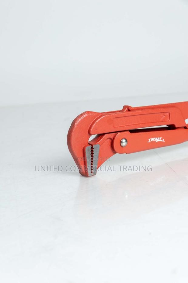 Bent Nose Pipe Wrench · Photo 4