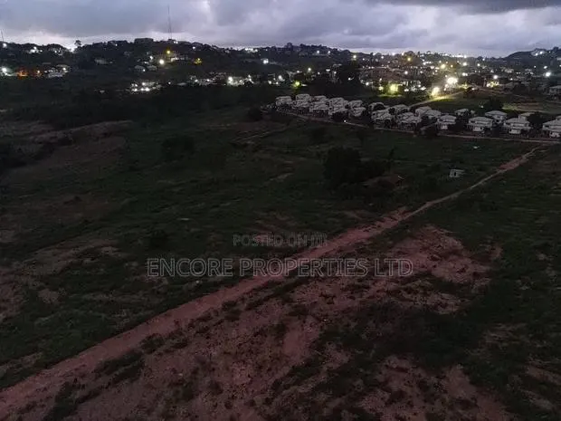 Land In Kwabeyen · Photo 1