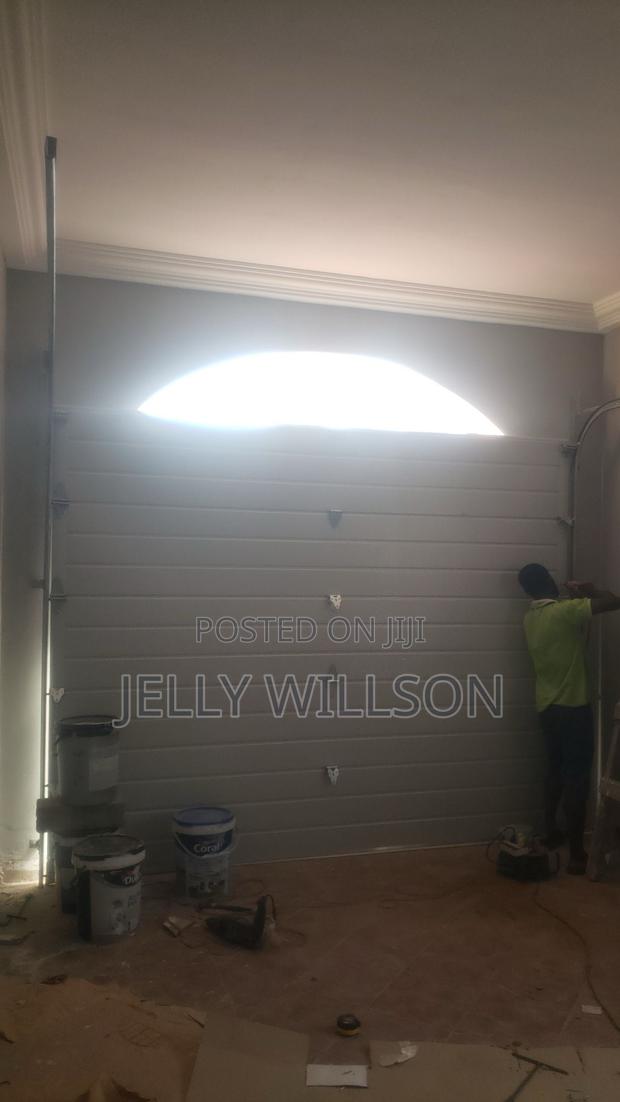 Nice 10 X 8 Garage Door · Photo 2