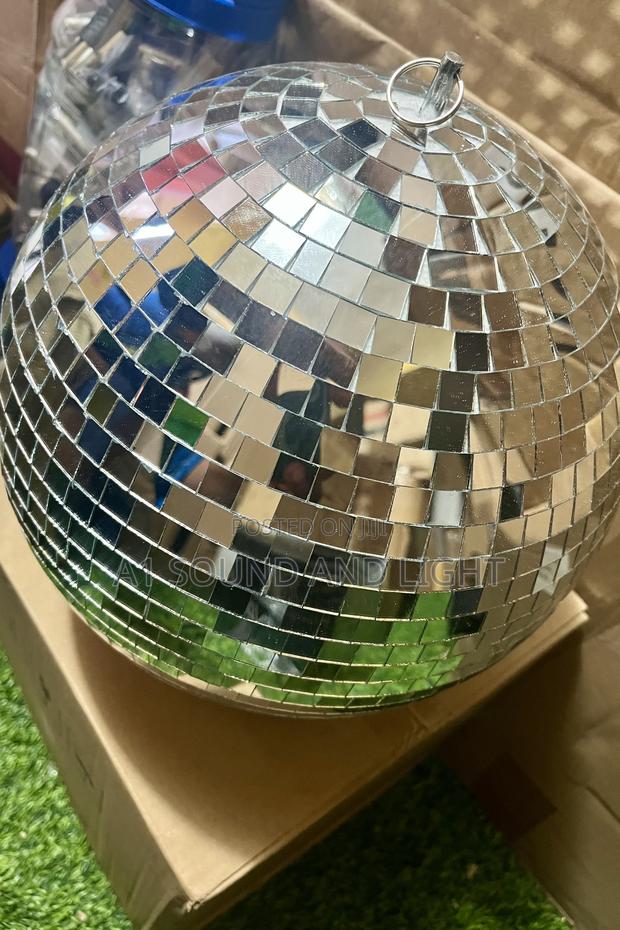 Mirror Ball 30x30x30 · Photo 3