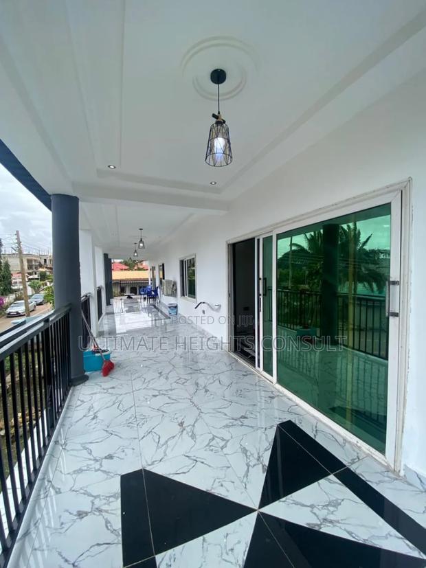 4bdrm Apartment in Tesano for rent · Photo 8