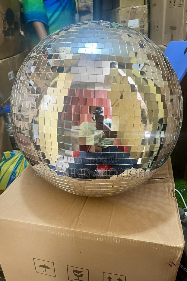50cm Mirror Ball With Rotating Motor · Photo 1