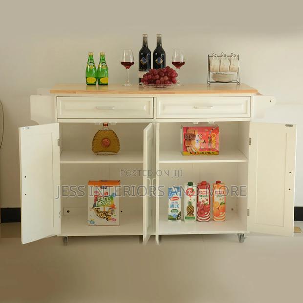Mobile Kitchen Island · Photo 5