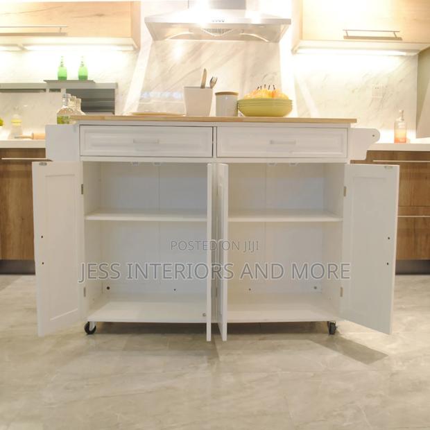 Mobile Kitchen Island · Photo 6