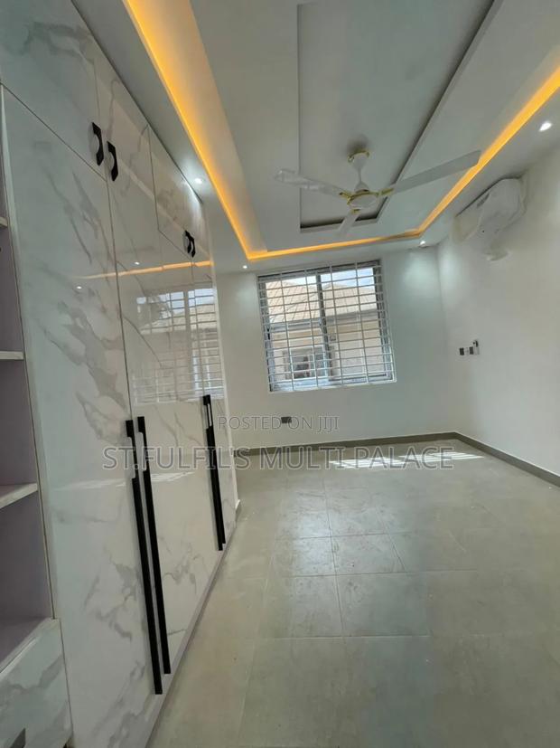 2bdrm Apartment in Adenta Pantang for rent · Photo 7