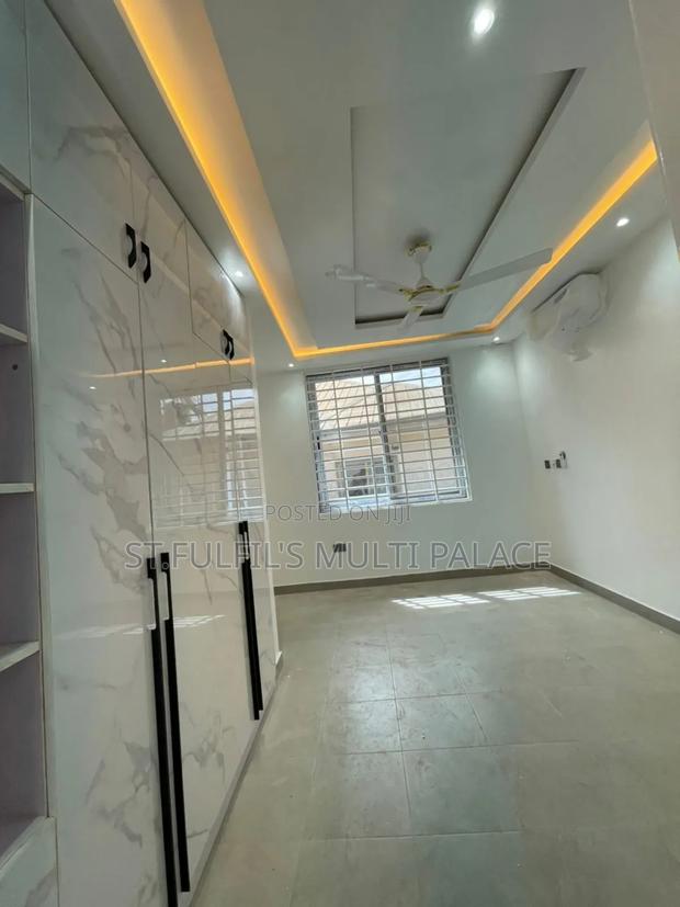 2bdrm Apartment in Adenta Pantang for rent · Photo 8
