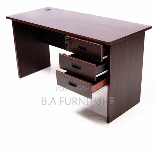 Office Desk · Photo 1