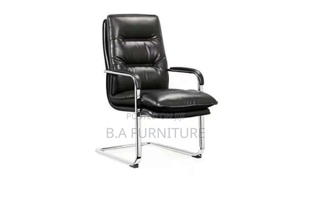 Visitors Chair/Office Chair · Photo 2
