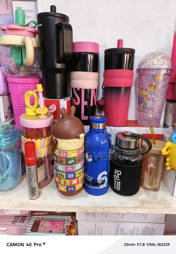 Water Bottles And Flask · Photo 1